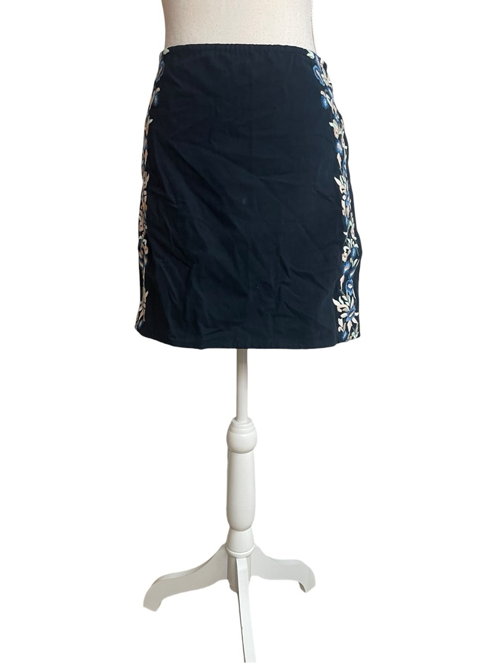 Lulus Rosabella Embroidered Floral Side Panel Mini Skirt Navy Blue